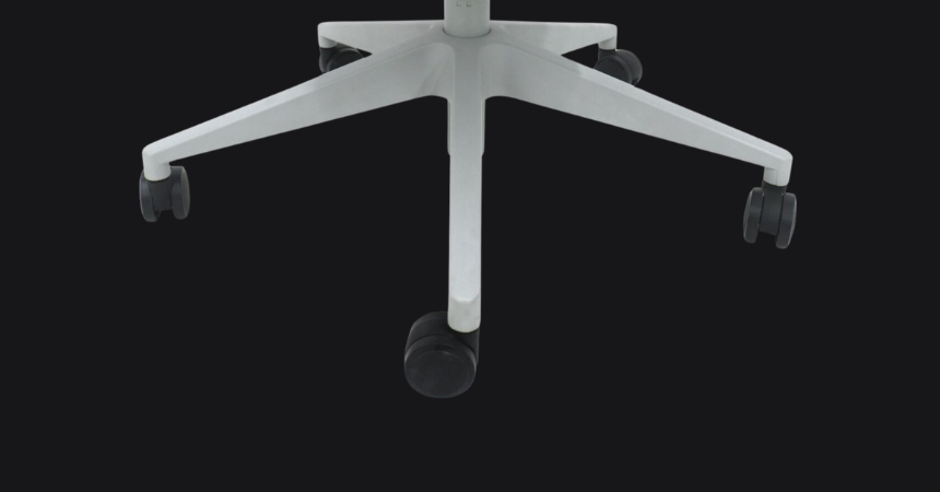 Nylonowa baza 700 mm i ciche kółka PU fotela BIONIC AIR